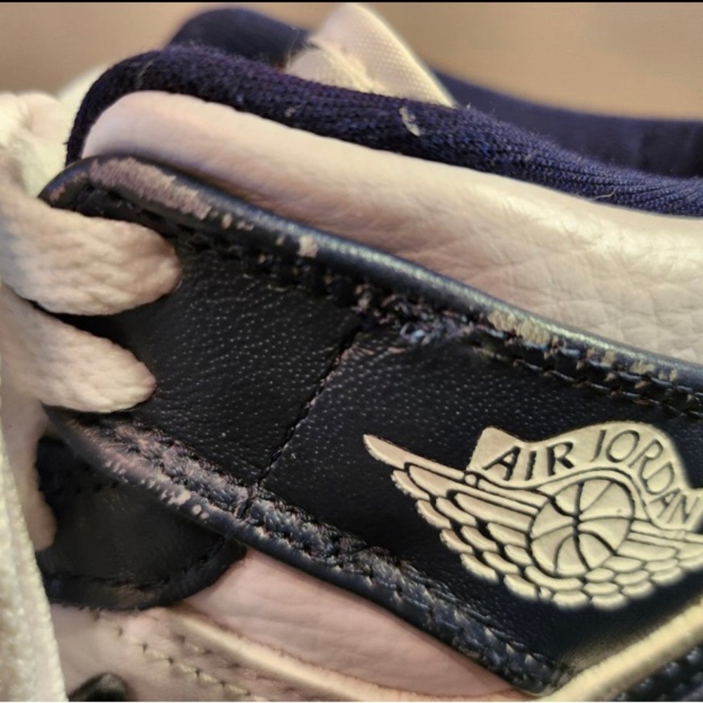 Jordan 1 Retro - Picture 7 of 12